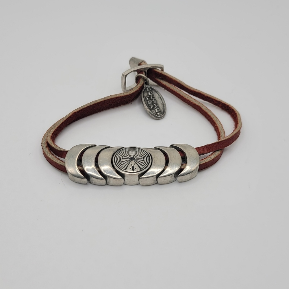 Vintage Courage USA Leather Bracelet